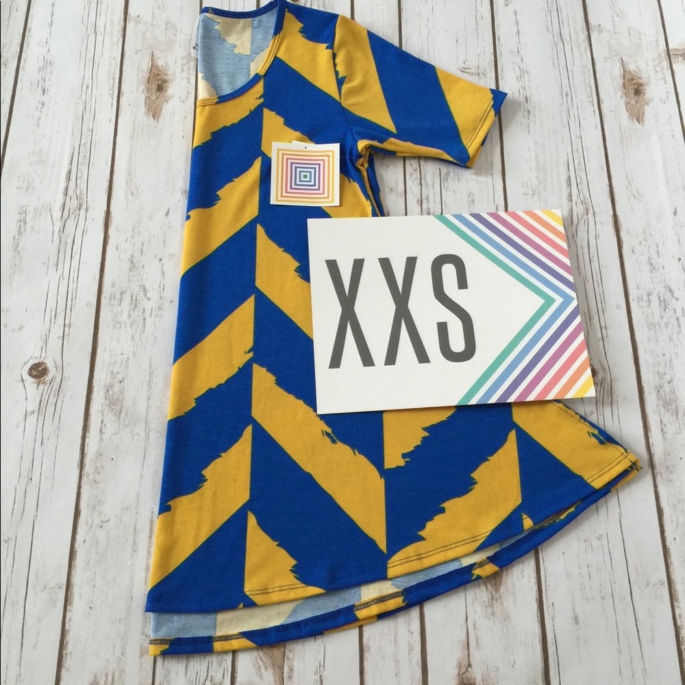 👚 New With Tags LuLaRoe Perfect Tee